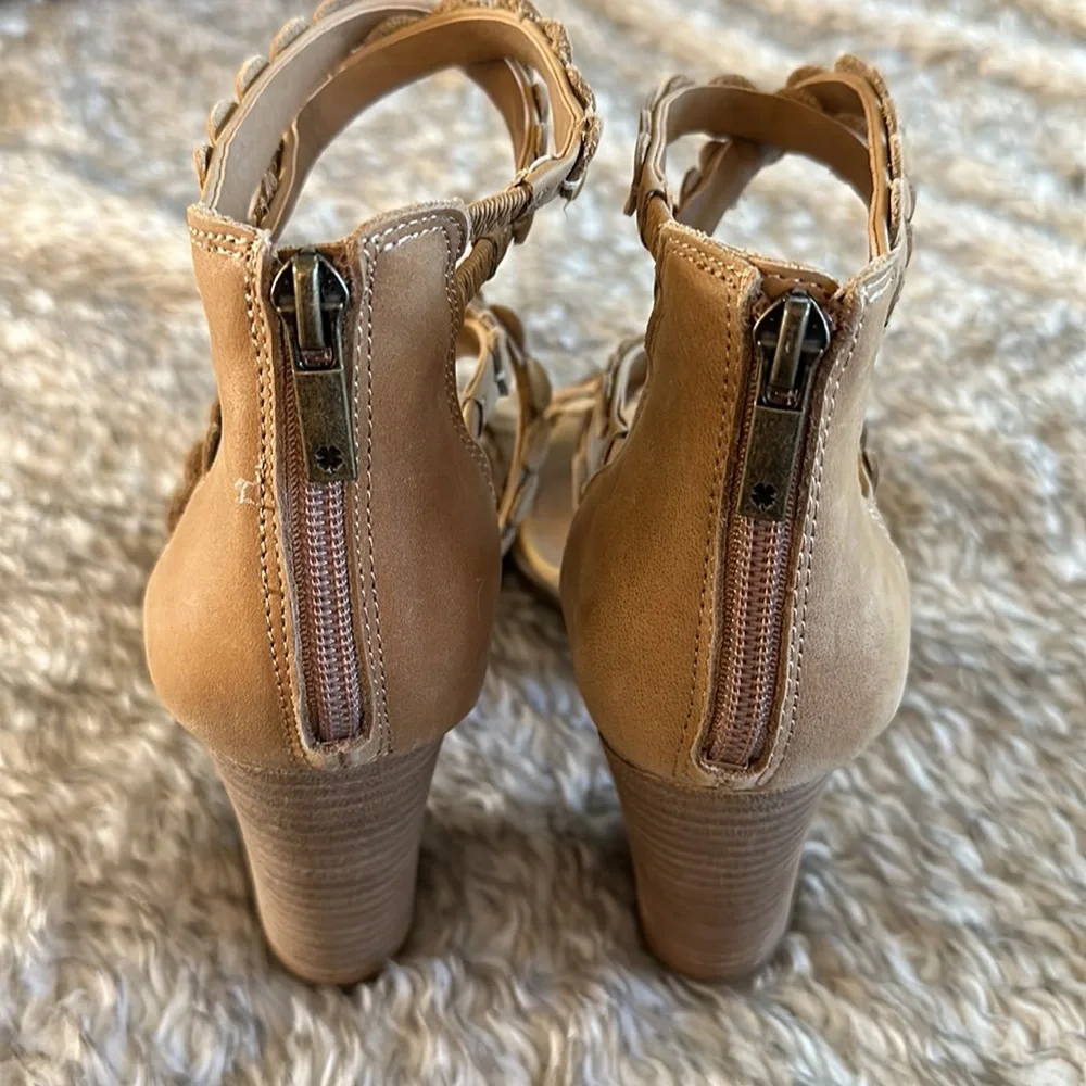 Lucky Brand Leather Heels - Picture 3 of 7